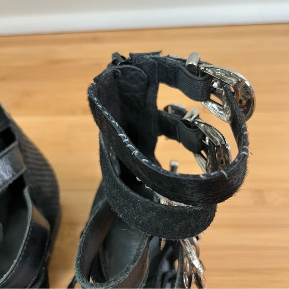 Jeffrey Campbell Psych Multi Buckle Flat Ankle Boots Western Black Suede - 6 - Picture 12 of 16